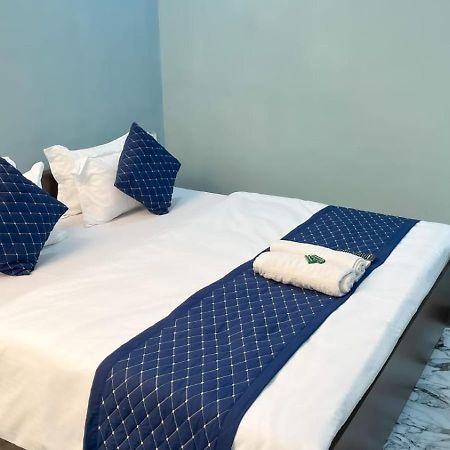 Hotel Abhinandan Indore Exterior photo